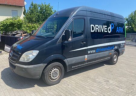 Mercedes-Benz Sprinter II Kombi 211 CDI