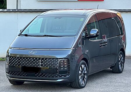 Hyundai Staria 2.2 CRDI Signature 4WD ***VOLLL***