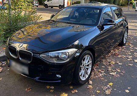 BMW 116d EfficientDynamics Edit. Sport Line Spor...