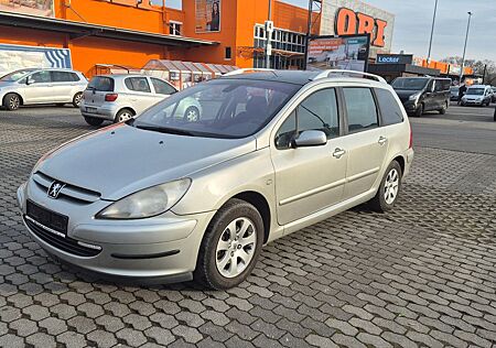 Peugeot 307 Prémium Kombi 110 Automatik Standhzg.