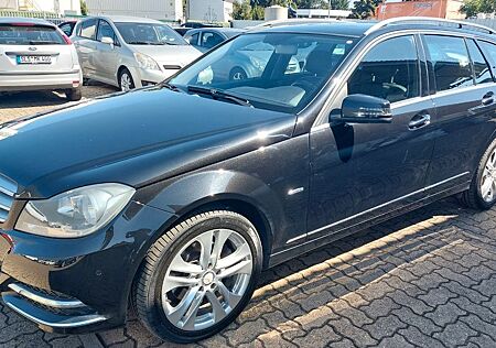 Mercedes-Benz C 220 220 T CDI BlueEfficiency Navi Teilleder SSD