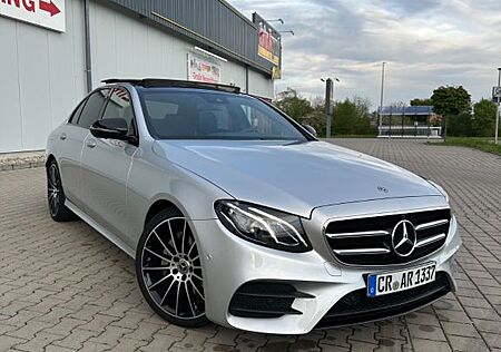 Mercedes-Benz E 200 Amg-Paket Burmester/Pano/Widescreen/Night