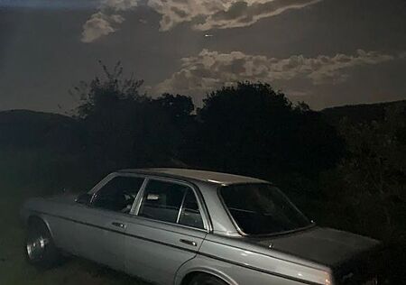 Mercedes-Benz 300