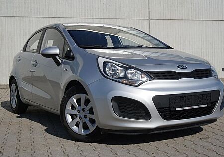 Kia Rio 1.2 Radio Klima ZV/FFB 1.Hand