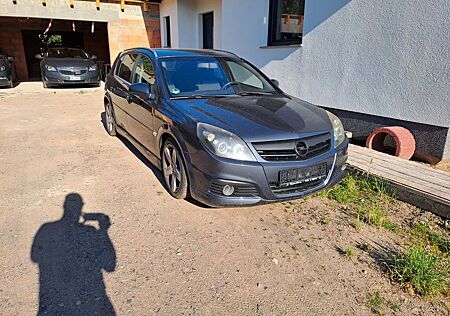 Opel Signum Sport 2.2 OPC-Line