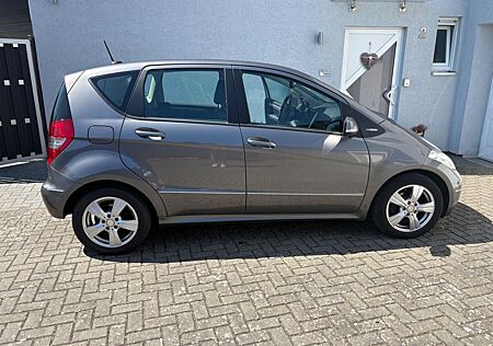 Mercedes-Benz A 160 AVANTGARDE BlueEFFICIENCY AVANTGARDE