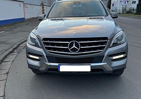 Mercedes-Benz ML 350 BlueTEC 4MATIC - TÜV neu -