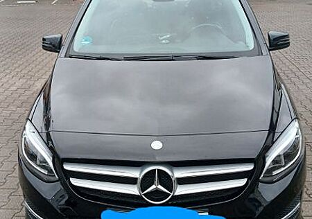 Mercedes-Benz B 250 DCT Style Style