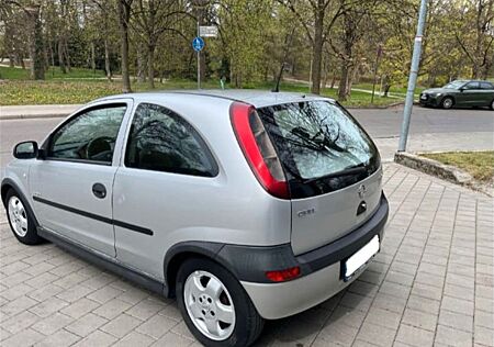 Opel Corsa 1.2 Automatik TÜV 03.27