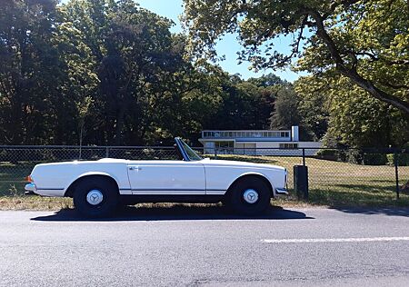 Mercedes-Benz SL 230 Pagode W113 32 Jahre 1 Fahrzeughalter