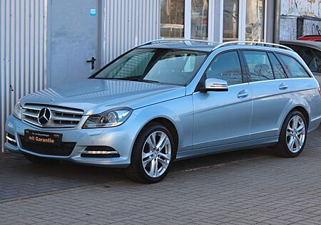 Mercedes-Benz C 180 T CGI BlueEfficiency+Navi+Bi-Xenon+AHK