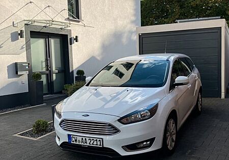 Ford Focus 1,5 TDCi 88kW PowerShift Business Tur....