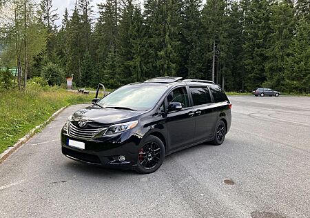 Toyota Sienna Limited Premium AWD