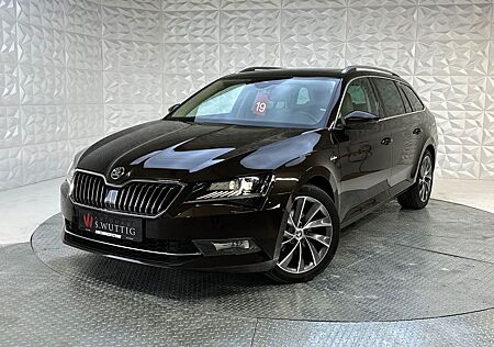 Skoda Superb Combi DSG L&K 4x4+STANDH+PANO+ACC+DDC+