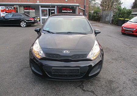 Kia Rio Dream Team