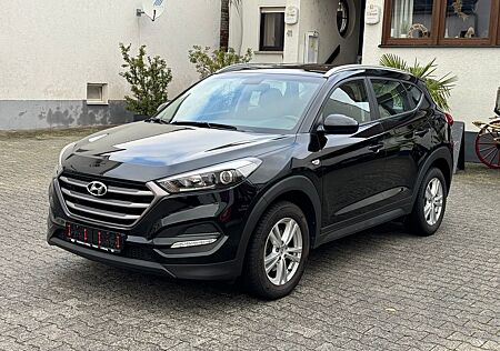 Hyundai Tucson blue Classic 2WD