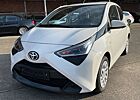 Toyota Aygo (X) -play/KAMERA/KLIMA/TÜV+SERVICE NEU