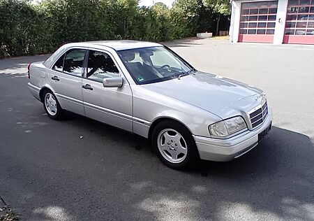 Mercedes-Benz C 230 Kompressor Youngtimer