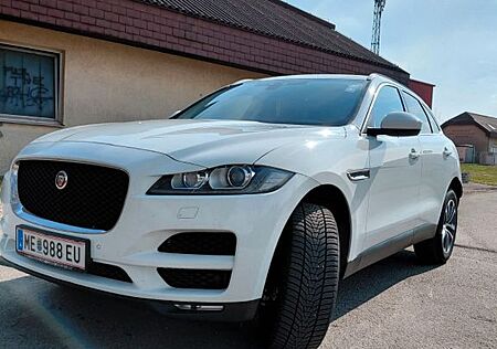 Jaguar F-Pace 20d AWD Prestige Automatik Prestige