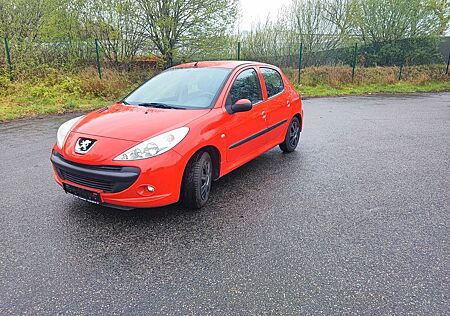 Peugeot 206 + / Neu TÜV / alle Service neu