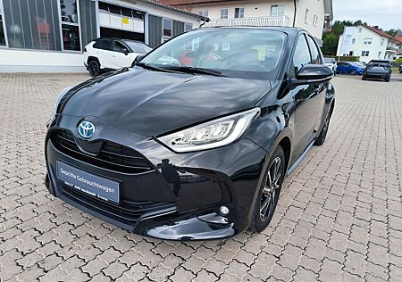 Toyota Yaris Hybrid Team D *Comfortpaket*
