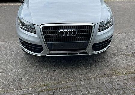 Audi Q5 2.0 TDI quattro