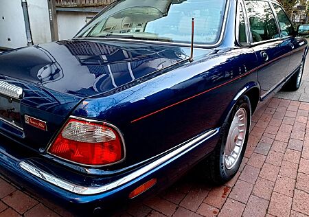 Jaguar Daimler Vanden Plas lang* 1.Hand, *Motor 600 km