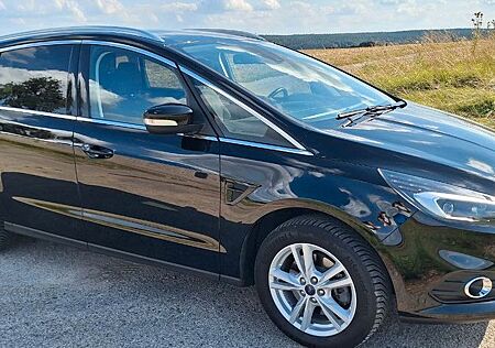 Ford S-Max 1,5 EcoBoost Titanium Titanium