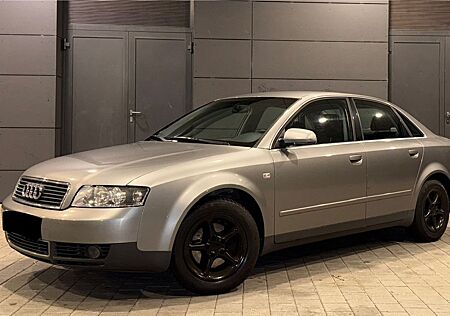 Audi A4 2.0 - TÜV neu - 2. Hand