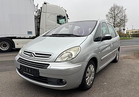 Citroën Xsara Picasso 1.6 16V Confort *TÜV NEU*