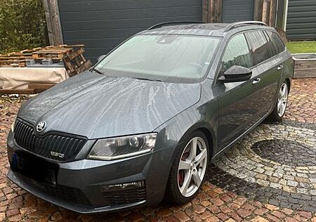 Skoda Octavia 2.0 TSI DSG RS Combi RS