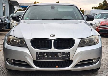 BMW 318i Edition Lifestyle Edition Lifestyle