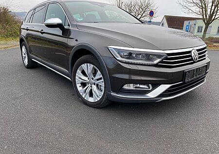 VW Passat Alltrack Volkswagen 2.0 TDI SCR 176kW DSG 4MOT A...
