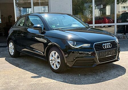 Audi A1 1.2 TFSI attraction *2.Hand-BiXenon-PDC-SHZ*