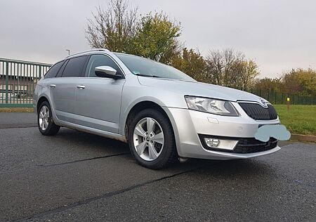 Skoda Octavia 2.0 TDI DSG Style Combi Standheizung