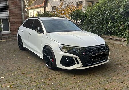 Audi RS3 2.5 TFSI Sportback Neuwagengarantie 05/2027