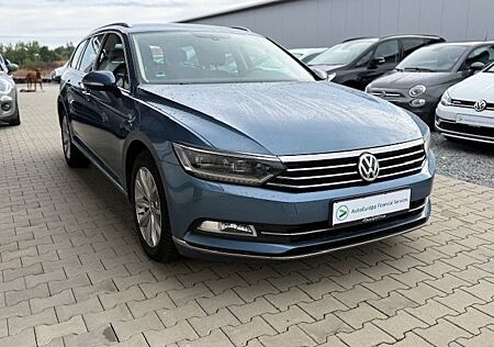 VW Passat Variant Volkswagen 1.6TDI DSG Highline Leder LED AHK