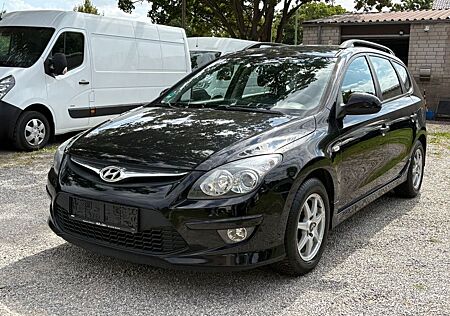 Hyundai i30 CW 1.4 Classic*Klima*5.Gang*Elk.Fenster*..