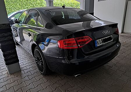 Audi A4 2.7 TDI B8 (DPF) Limousine automatik