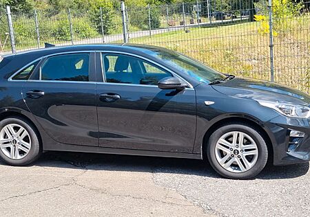 Kia Cee'd / Ceed 1.0 T-GDI 100 Vision Komfort Navi