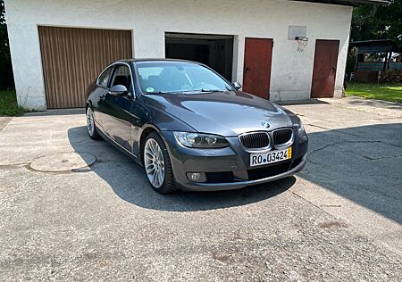 BMW 325i Coupé -