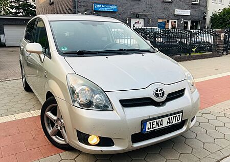 Toyota Corolla Verso 2.2 D kamera 7.Sitzer Klimaaut.