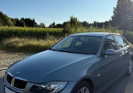 BMW 320i Automatik | Navi | Xenon | TÜV 07/27 |