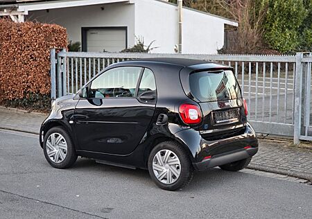 Smart ForTwo EQ Sitzheizung/Tempomat/22KW Lader