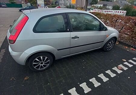 Ford Fiesta 1.3 44 kW Ghia Ghia