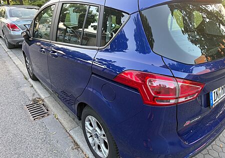 Ford B-Max 1,5 TDCi 70kW Titanium Titanium