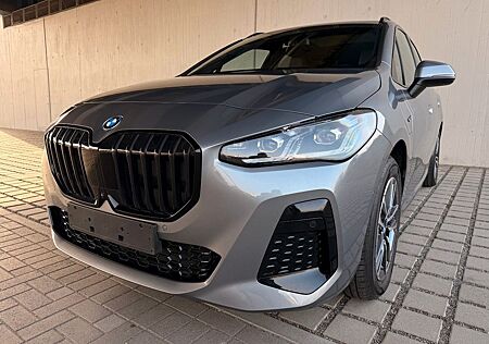 BMW 230e xDrive M Sport Pano Kamera Leder LED 1.Hd