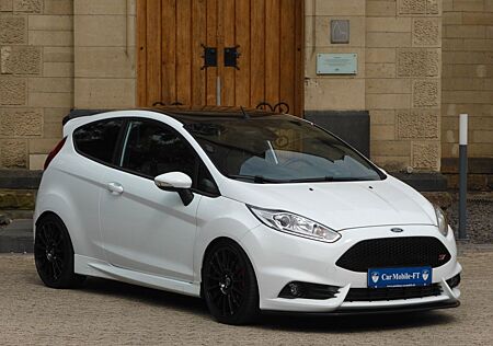 Ford Fiesta ST*LEDER*NAVI*RECARO*KAMERA*PERFO.PAKET 2