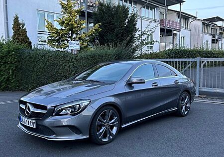 Mercedes-Benz CLA 180 Urban Chrom - Paket