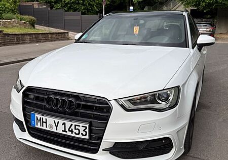 Audi A3 2.0 TDI S tronic Ambiente Sportback Ambiente